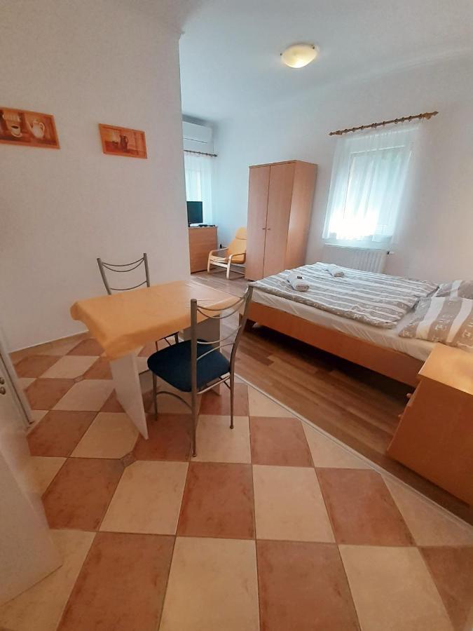 Petra Apartmanhaz Kehidakustány Zewnętrze zdjęcie