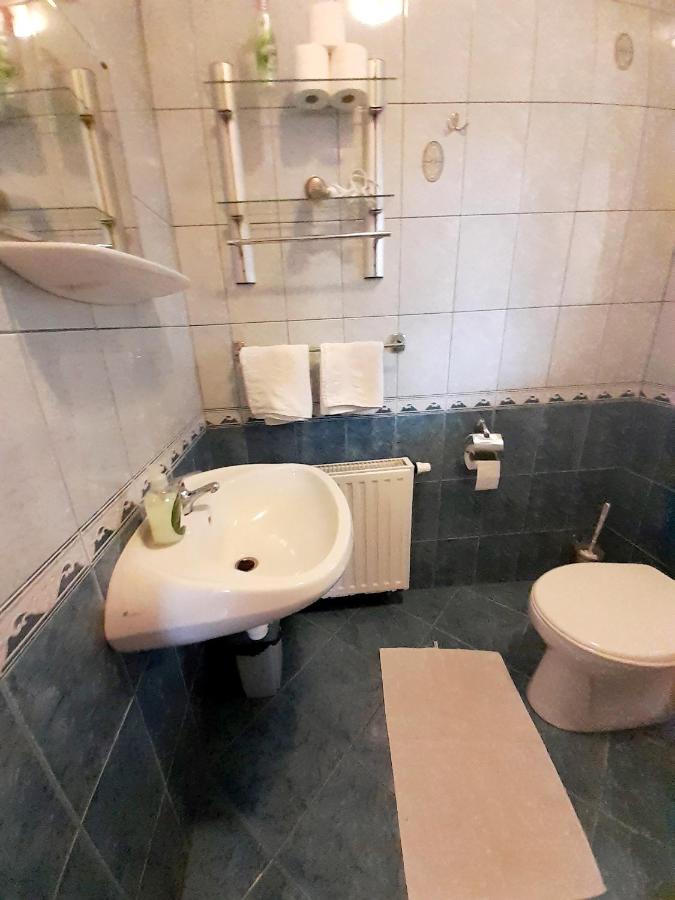 Petra Apartmanhaz Kehidakustány Zewnętrze zdjęcie