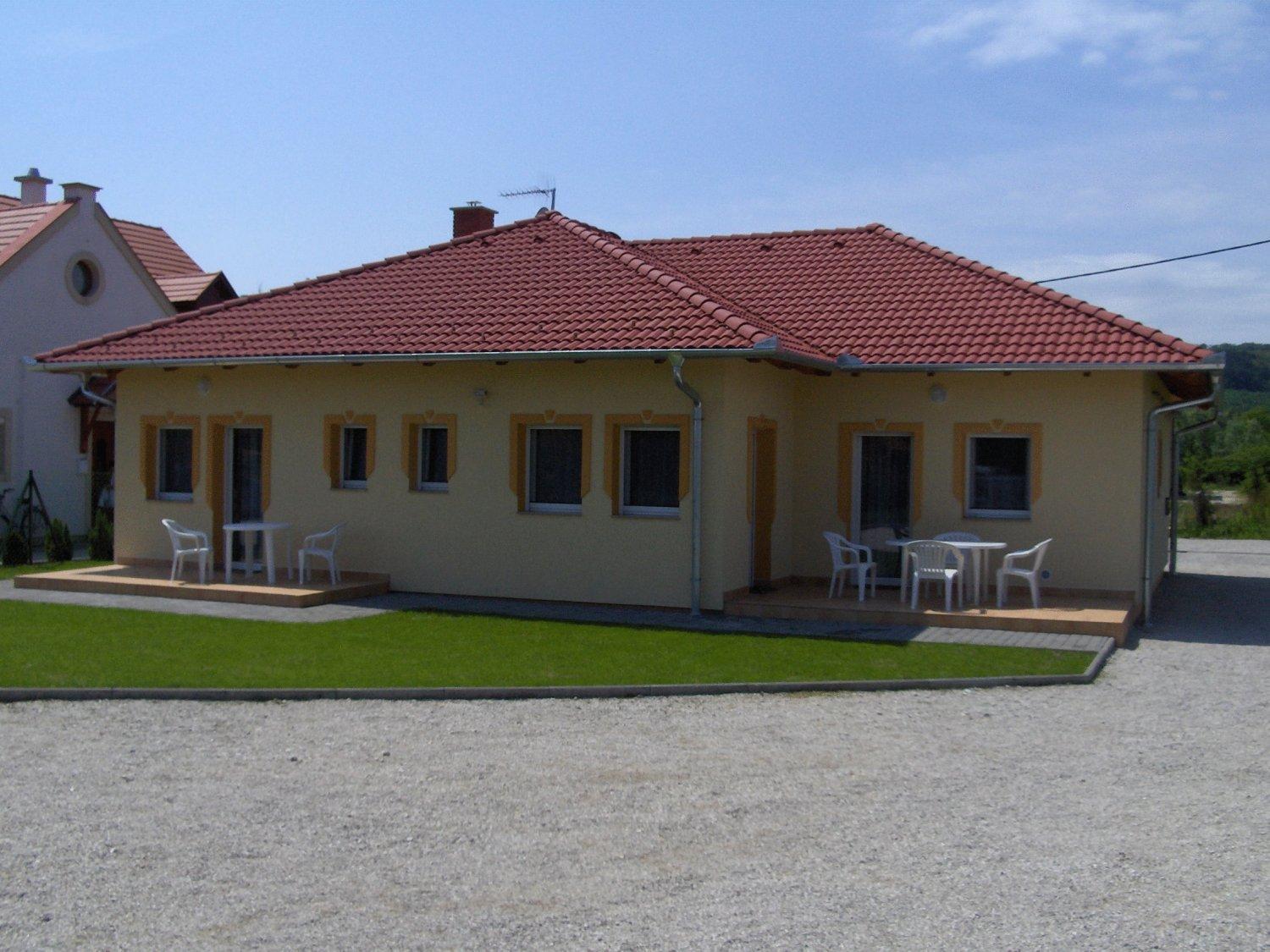 Petra Apartmanhaz Kehidakustány Zewnętrze zdjęcie